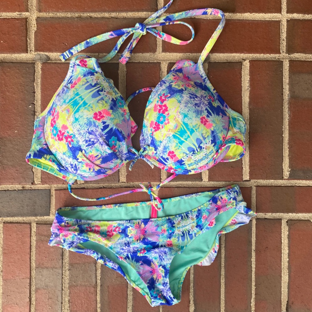 Victoria’s Secret bathing suit